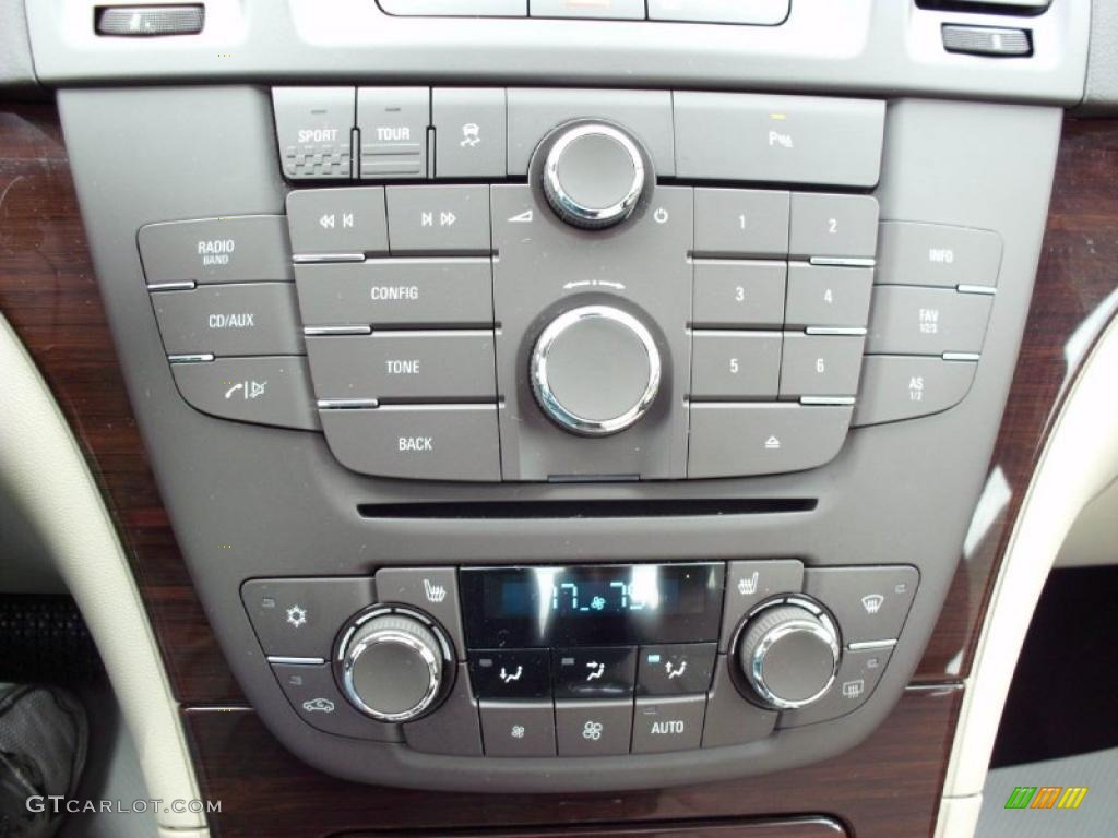 2011 Buick Regal CXL Turbo Controls Photo #47229179