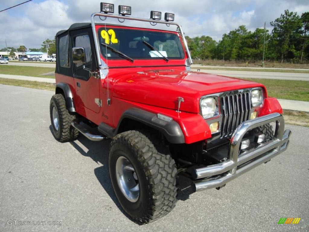 1992 Wrangler S 4x4 - Radiant Fire Red / Gray photo #10