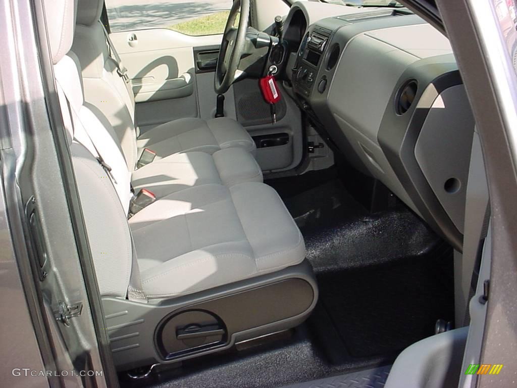 2006 F150 STX Regular Cab Flareside - Dark Shadow Grey Metallic / Medium/Dark Flint photo #11