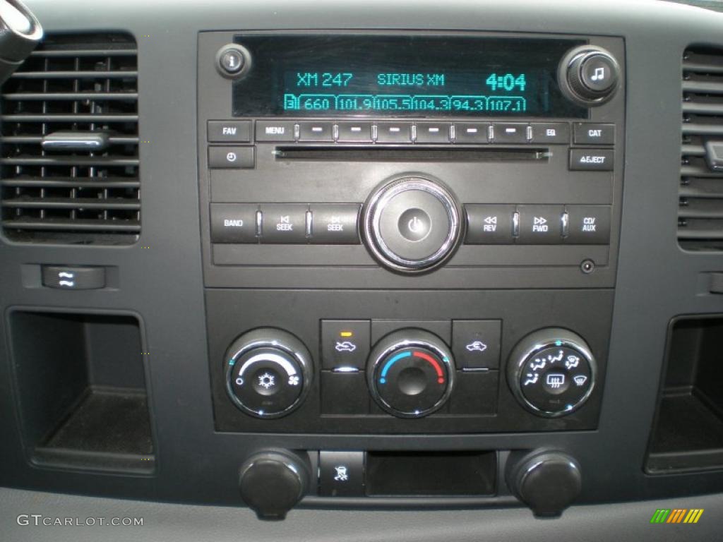 2009 Chevrolet Silverado 2500HD Work Truck Extended Cab 4x4 Controls Photo #47230781