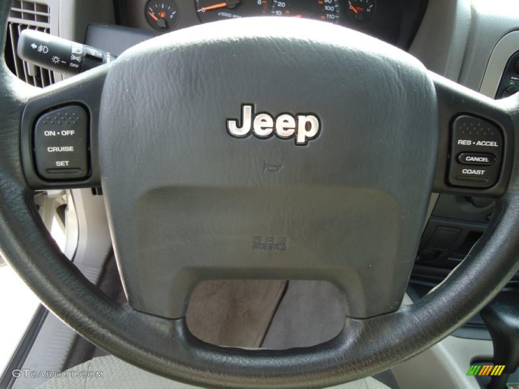 2004 Jeep Grand Cherokee Laredo 4x4 Controls Photo #47231084