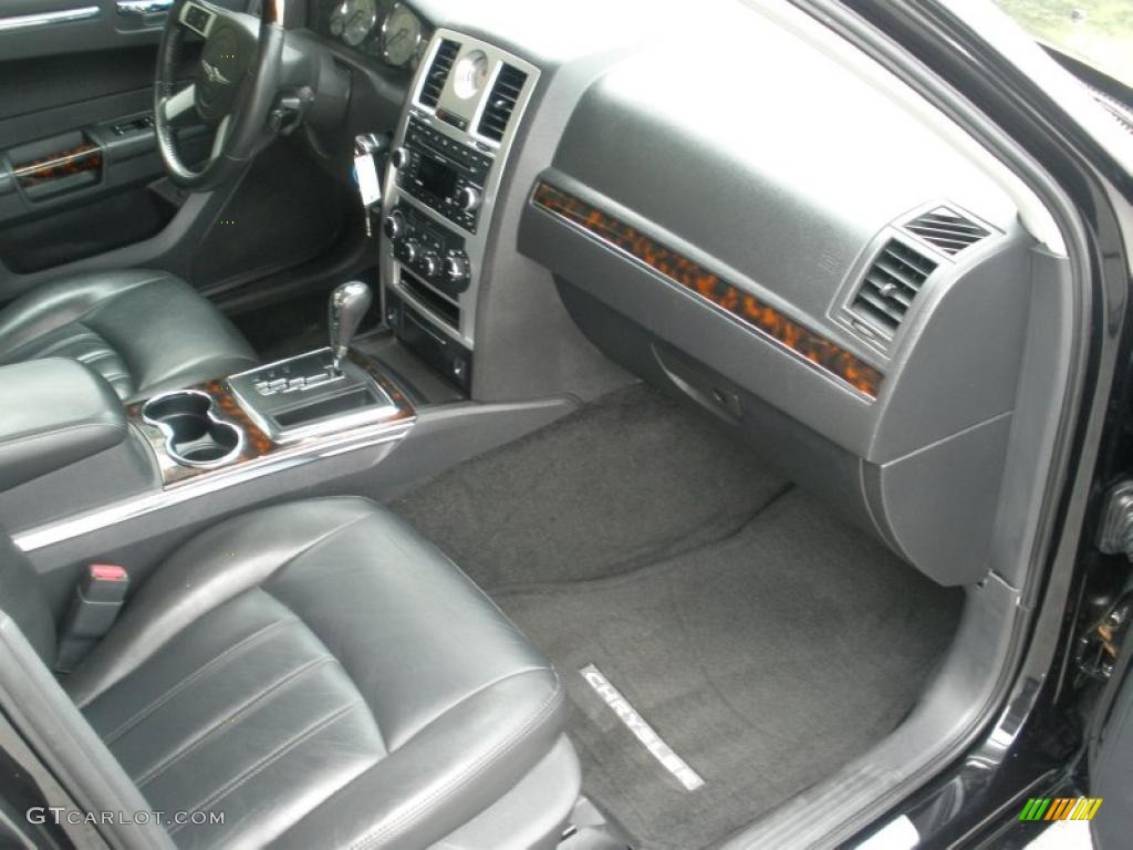 Dark Slate Gray Interior 2008 Chrysler 300 C HEMI Photo #47231105