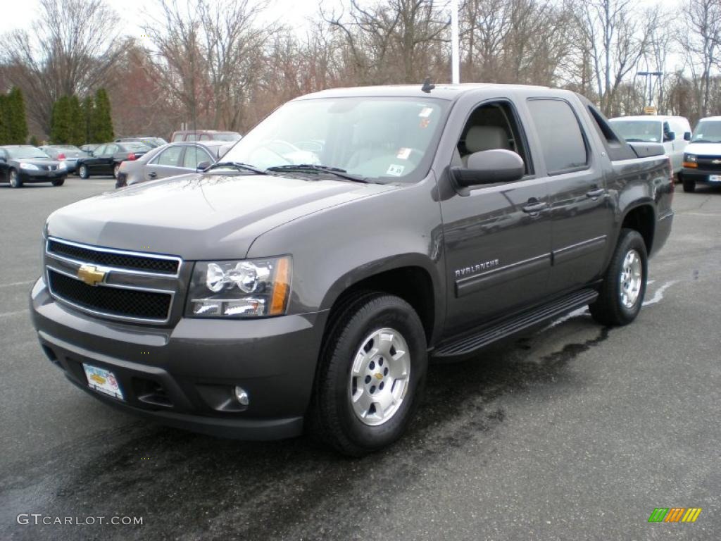 Taupe Gray Metallic 2010 Chevrolet Avalanche LT 4x4 Exterior Photo #47231252