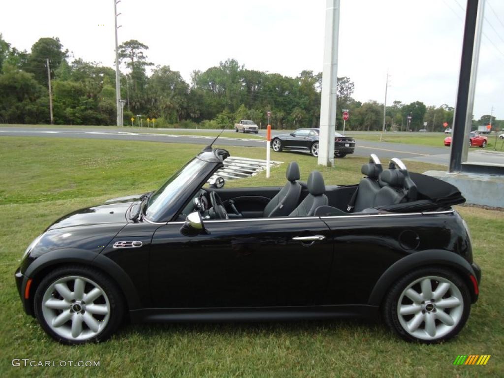 Astro Black Metallic 2005 Mini Cooper S Convertible Exterior Photo #47232065