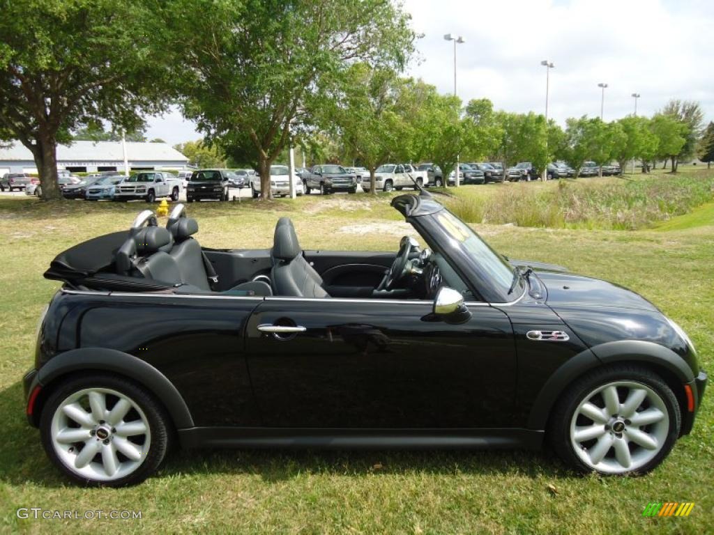 Astro Black Metallic 2005 Mini Cooper S Convertible Exterior Photo #47232182
