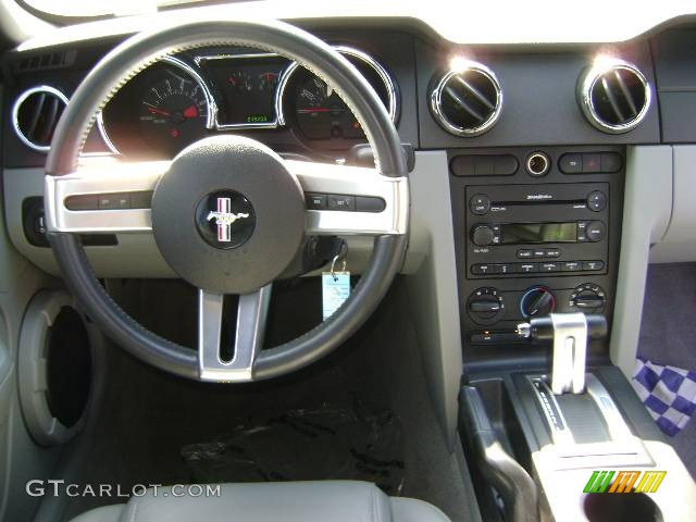 2006 Mustang V6 Premium Convertible - Tungsten Grey Metallic / Light Graphite photo #23