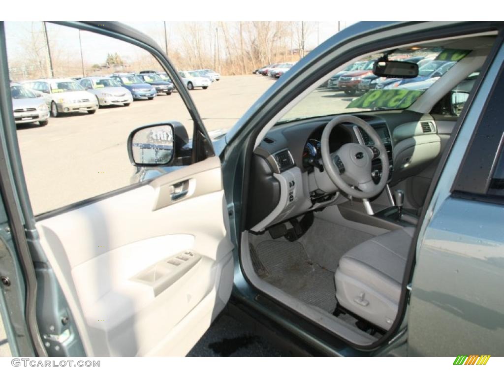 2009 Forester 2.5 X Limited - Sage Green Metallic / Platinum photo #11