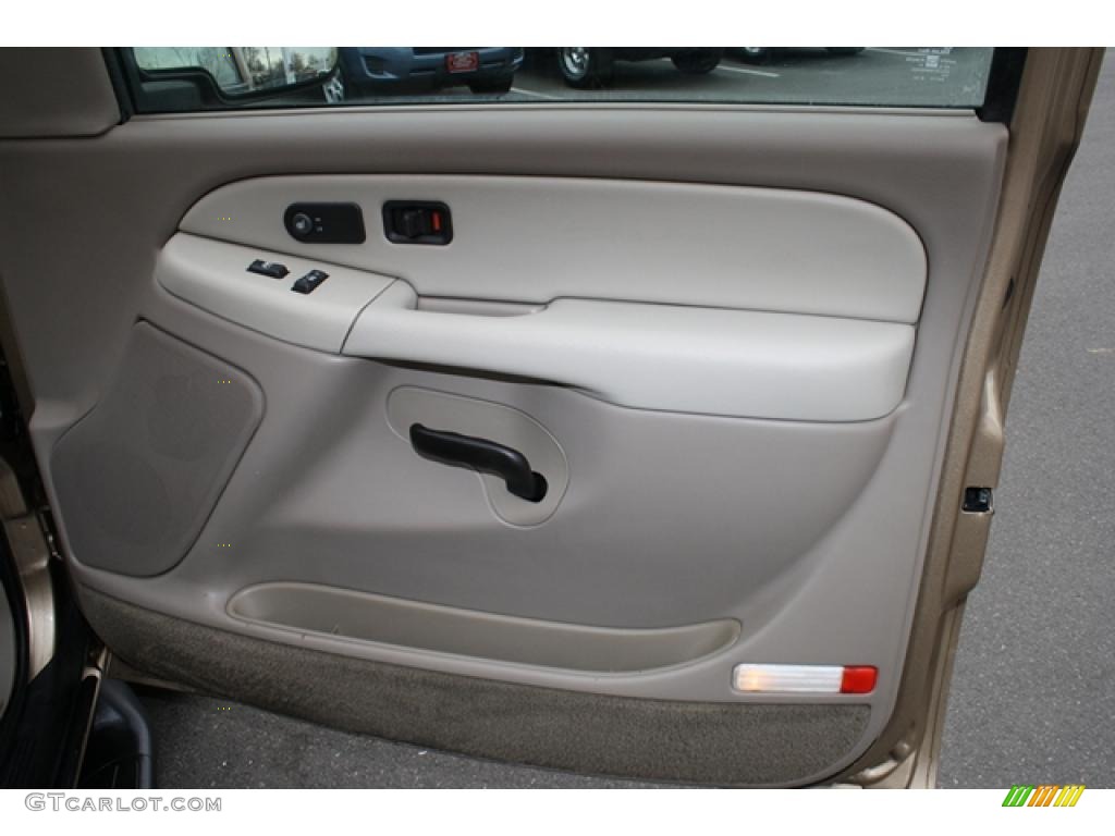 2001 Chevrolet Suburban 1500 LT 4x4 Tan Door Panel Photo #47233903