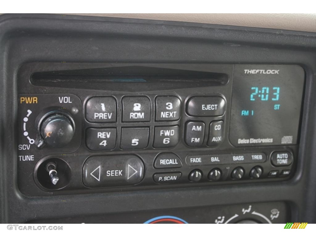 2001 Chevrolet Suburban 1500 LT 4x4 Controls Photo #47233949