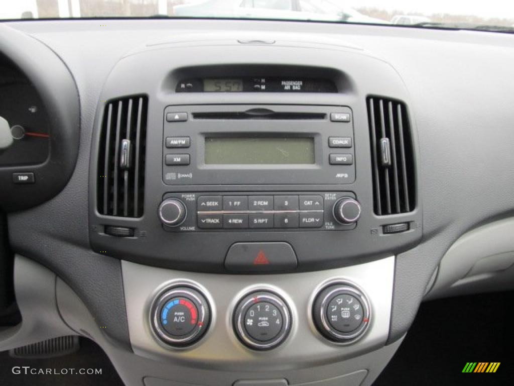 2010 Hyundai Elantra GLS Controls Photo #47234432