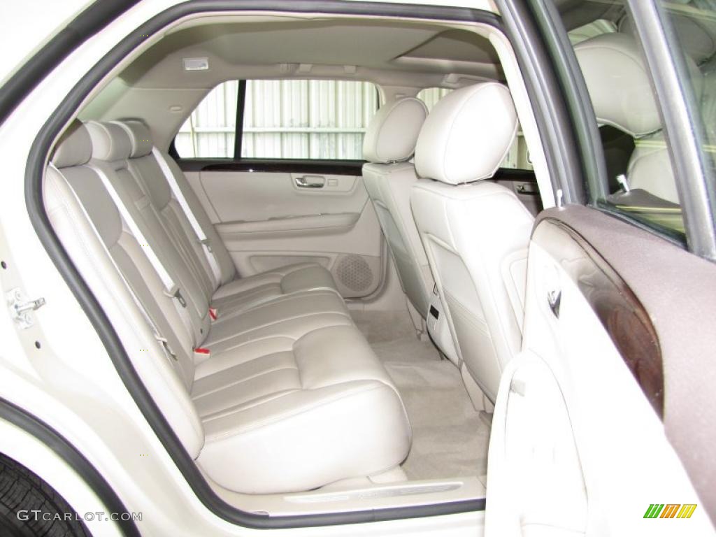 Light Linen/Cocoa Accents Interior 2011 Cadillac DTS Premium Photo #47236835
