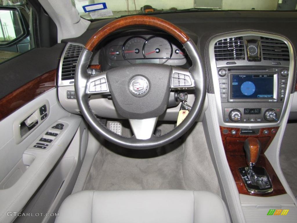 2008 Cadillac SRX 4 V6 AWD Light Gray/Ebony Dashboard Photo #47237102