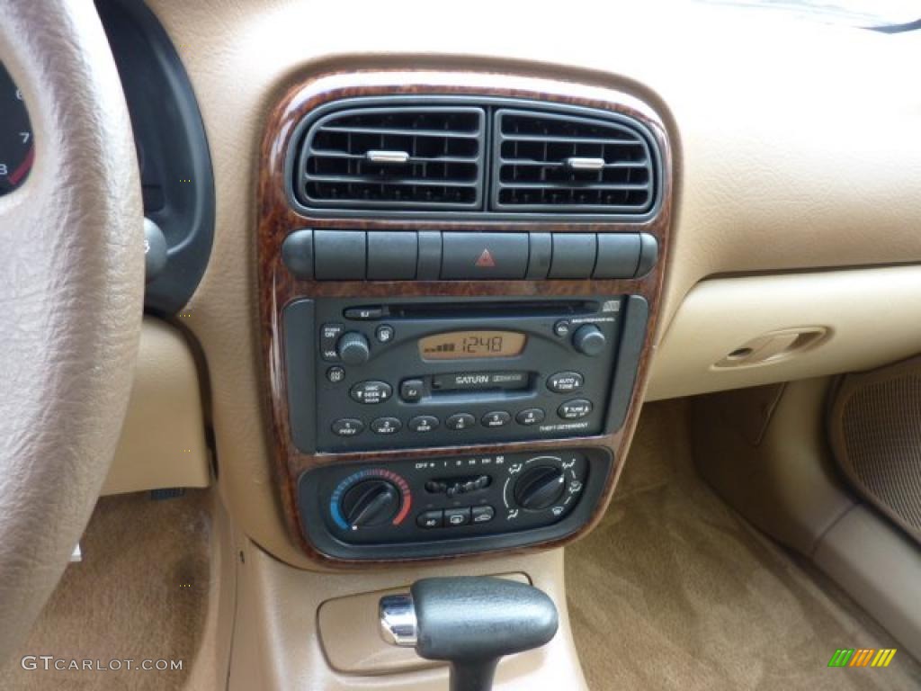 2000 Saturn L Series LS1 Sedan Controls Photo #47237906