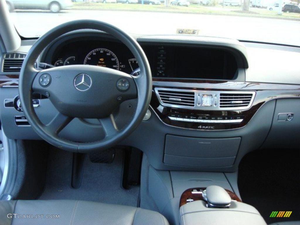 2007 Mercedes-Benz S 550 4Matic Sedan Grey/Dark Grey Dashboard Photo #47237978