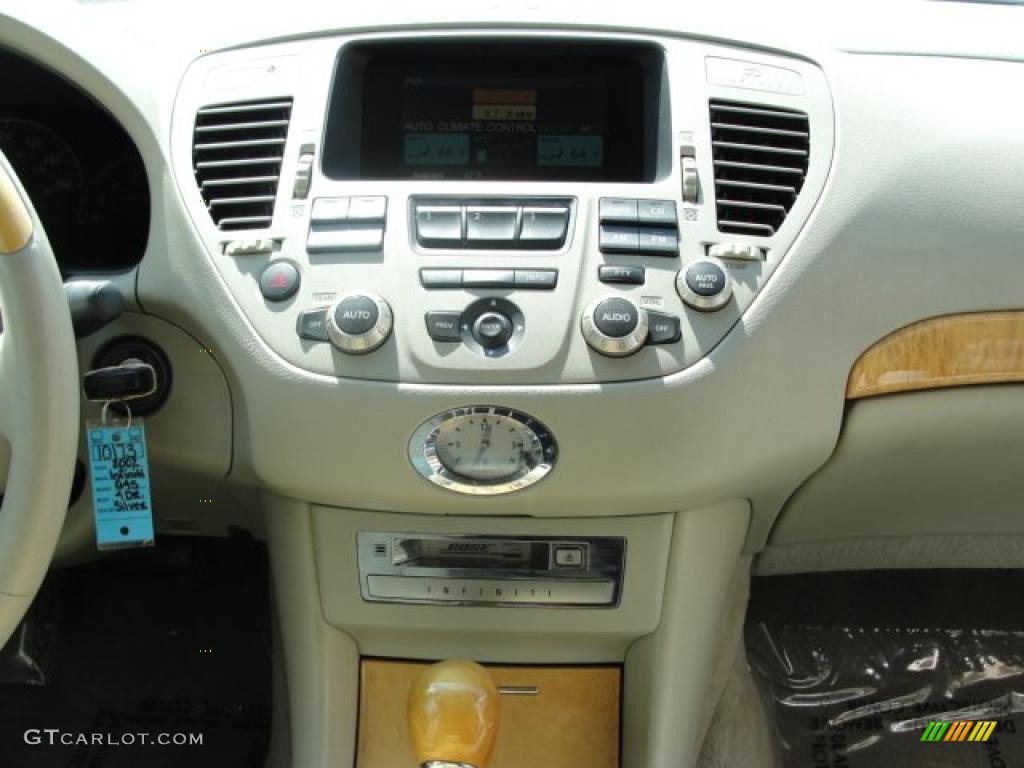 2002 Infiniti Q 45 Controls Photo #47240849