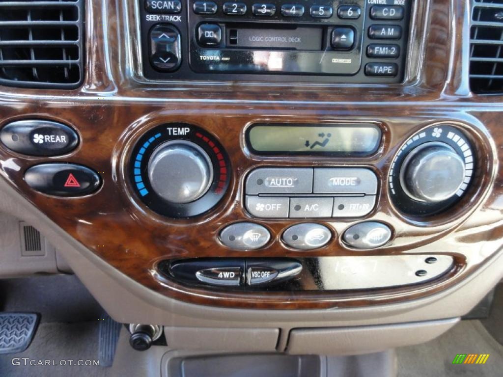 2001 Toyota Sequoia Limited 4x4 Controls Photo #47244005