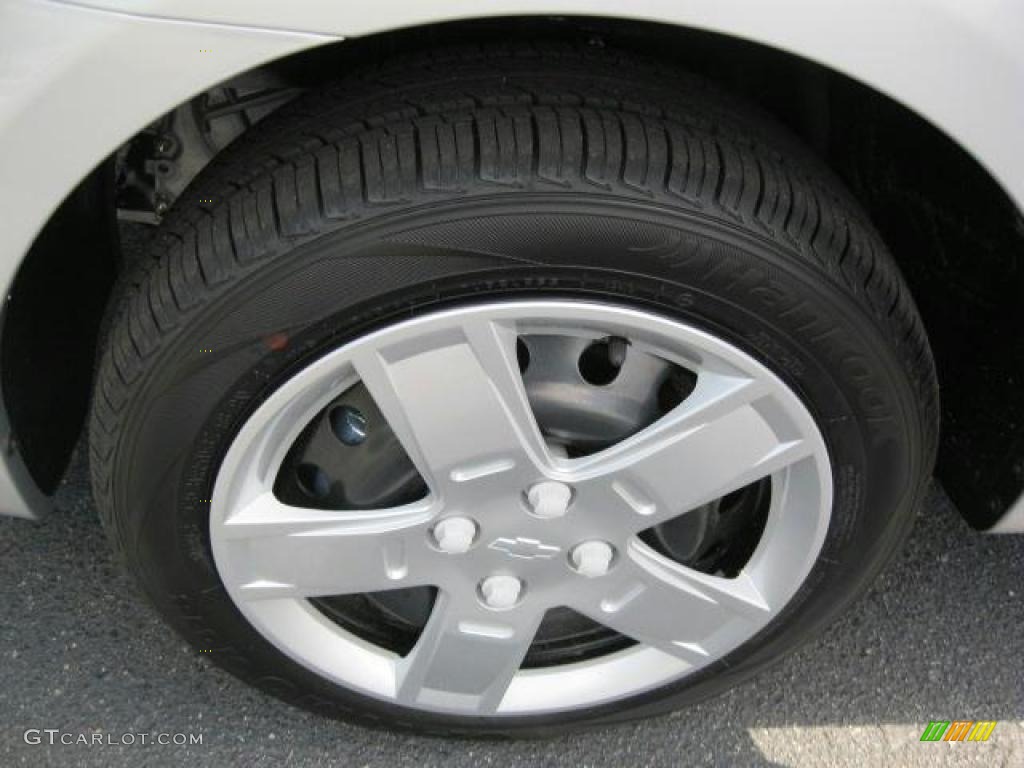 2011 Chevrolet Aveo LT Sedan Wheel Photo #47244284