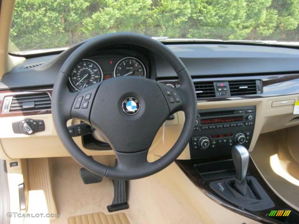 2011 BMW 5 Series 528i Sedan Venetian Beige Dashboard Photo #47244380