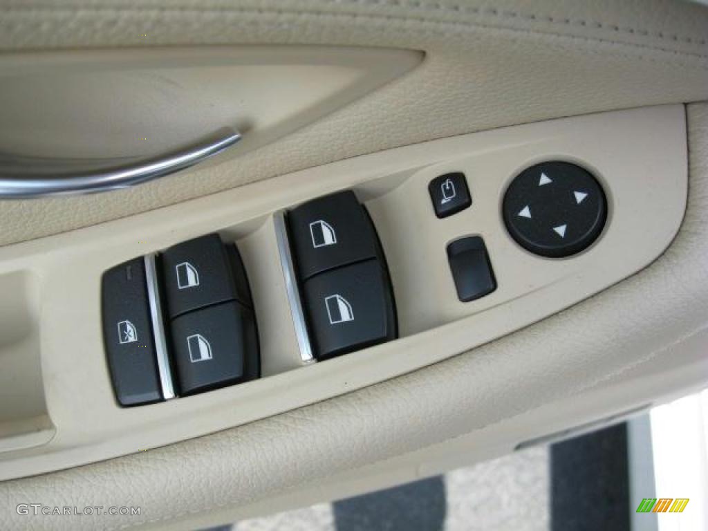 2011 BMW 5 Series 528i Sedan Controls Photo #47244599