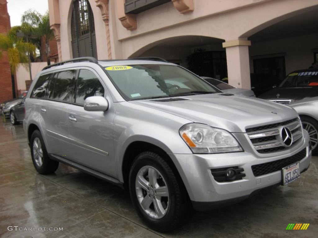 Iridium Silver Metallic Mercedes-Benz GL