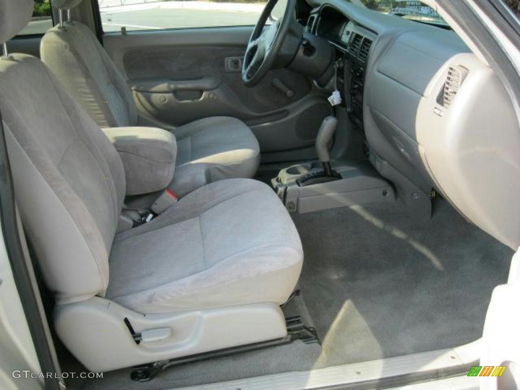 Charcoal Interior 2004 Toyota Tacoma SR5 Xtracab Photo #47245283