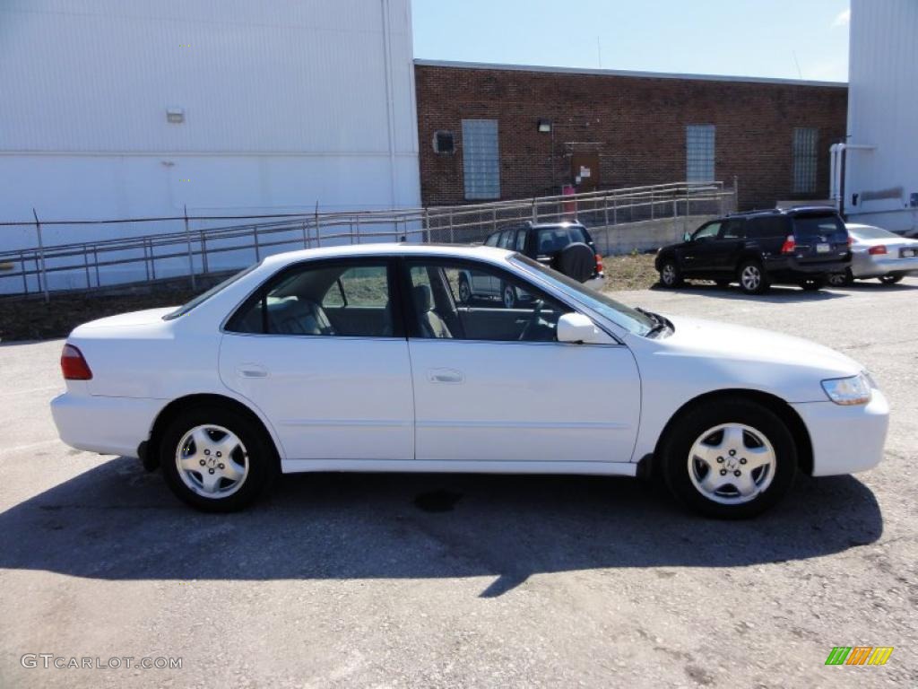 1998 Accord EX V6 Sedan - Taffeta White / Ivory photo #7