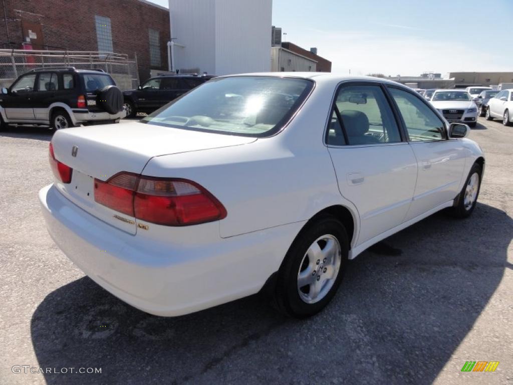 1998 Accord EX V6 Sedan - Taffeta White / Ivory photo #8