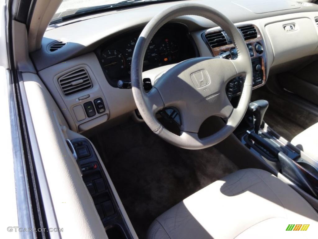1998 Accord EX V6 Sedan - Taffeta White / Ivory photo #12