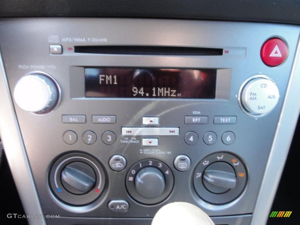 2009 Subaru Legacy 2.5i Sedan Controls Photo #47249666