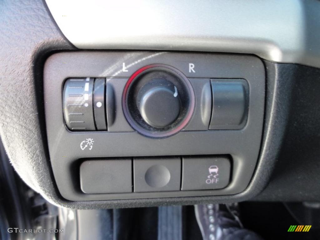 2009 Subaru Legacy 2.5i Sedan Controls Photo #47249687