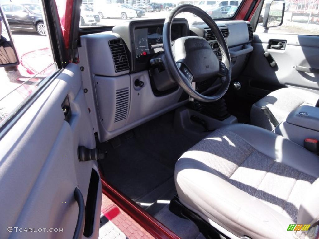 1998 Wrangler Sport 4x4 - Chili Pepper Red Pearl / Gray photo #13
