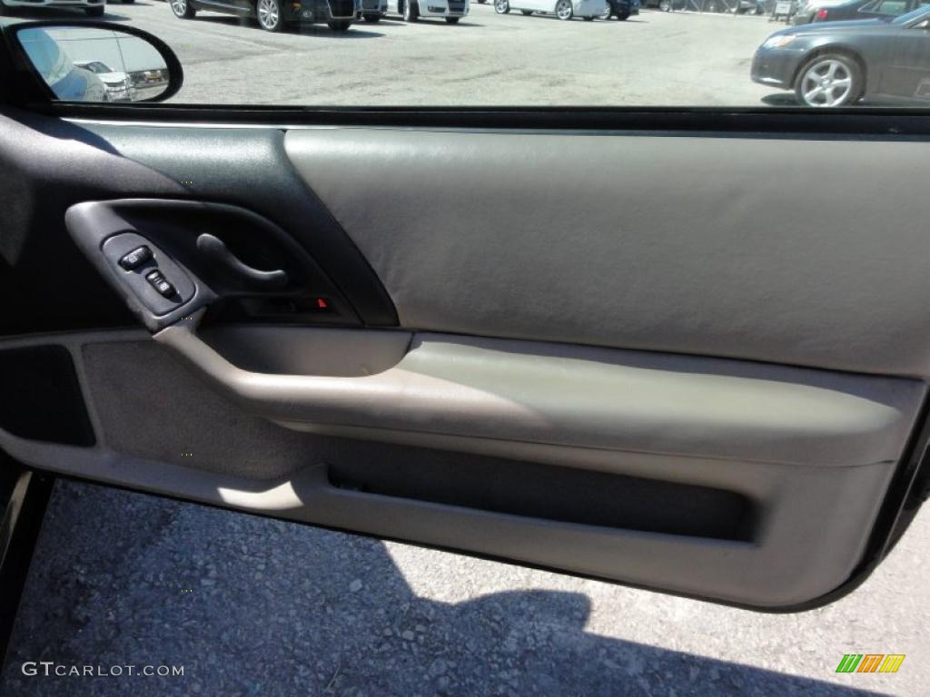2000 Chevrolet Camaro Z28 SS Convertible Door Panel Photos