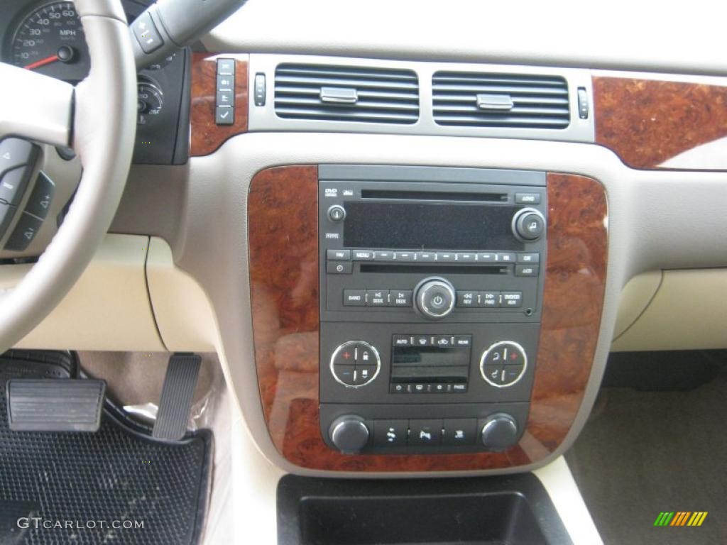 2011 Chevrolet Tahoe LT Controls Photo #47253191