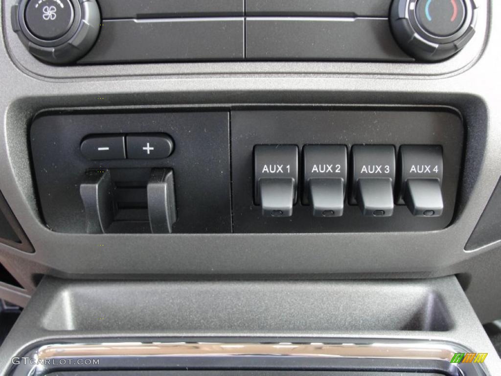 2011 Ford F250 Super Duty XLT Crew Cab Controls Photo #47253503