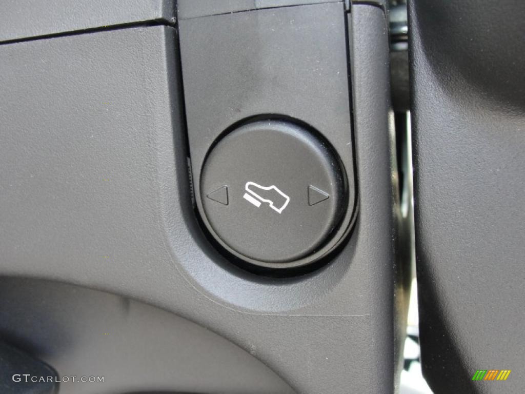 2011 Ford F250 Super Duty XLT Crew Cab Controls Photo #47253584