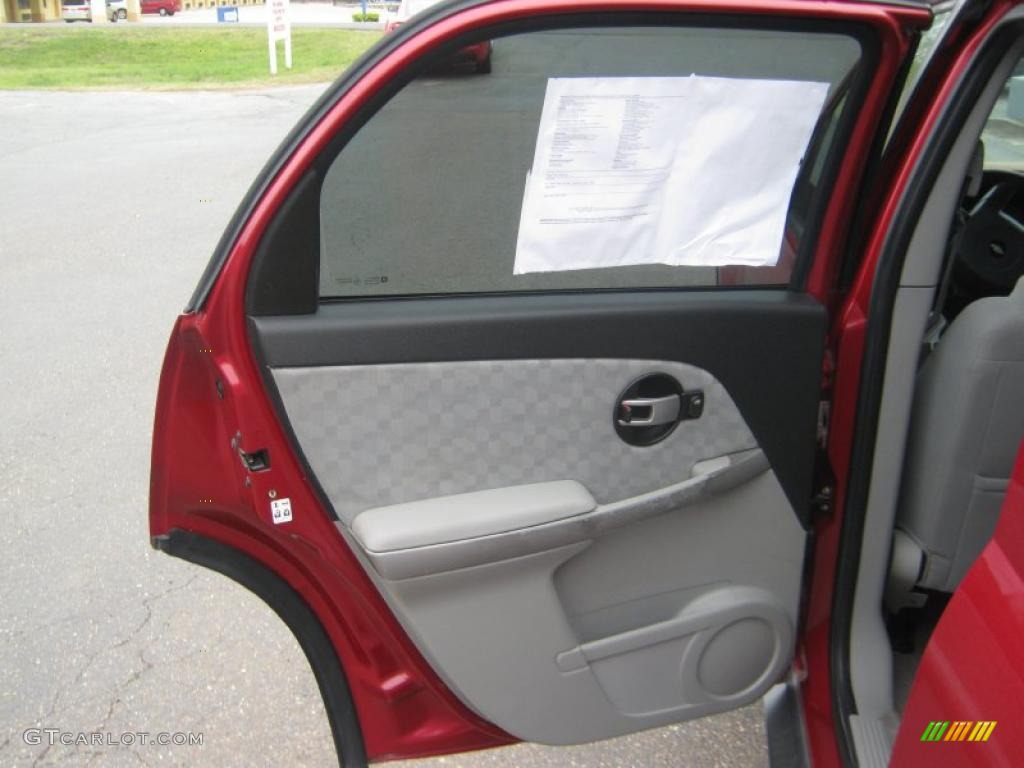 2006 Equinox LT - Salsa Red Metallic / Light Cashmere photo #16