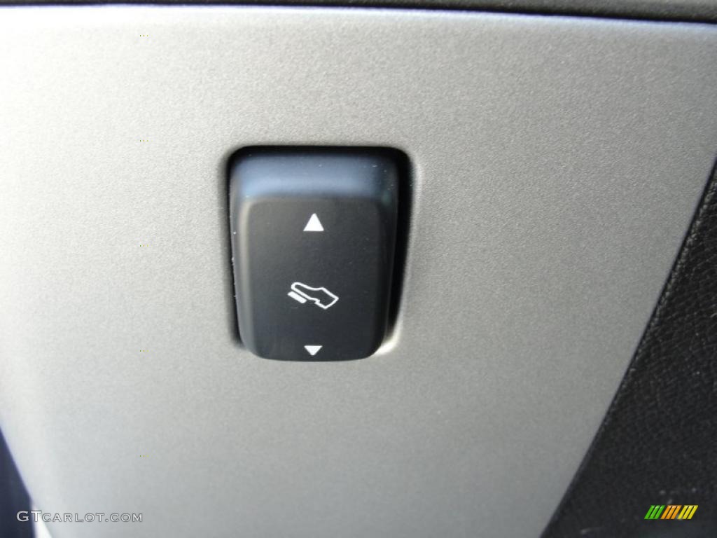 2011 Ford Expedition EL King Ranch Controls Photo #47254916