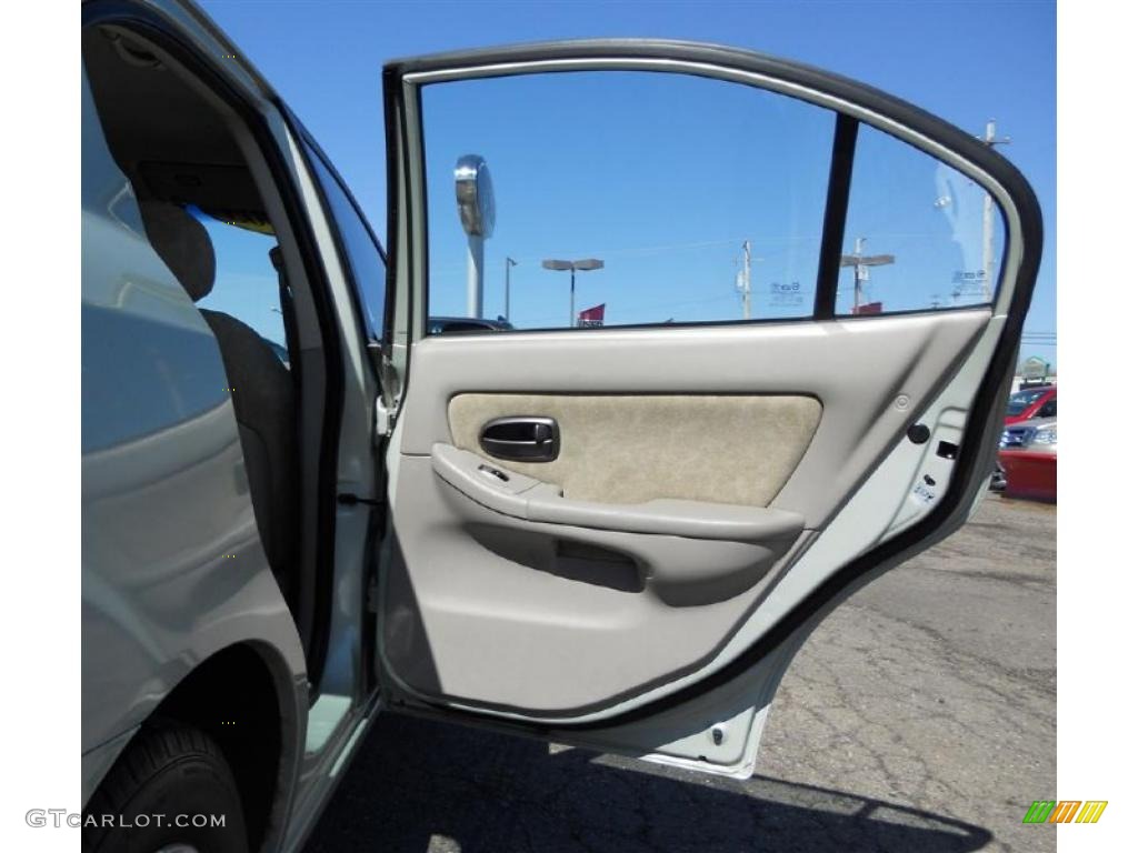 2003 Elantra GLS Sedan - Platinum Green Metallic / Beige photo #21
