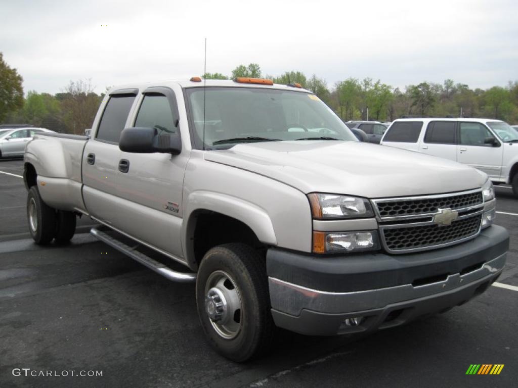 2005 Silverado 3500 LT Crew Cab Dually - Silver Birch Metallic / Dark Charcoal photo #2