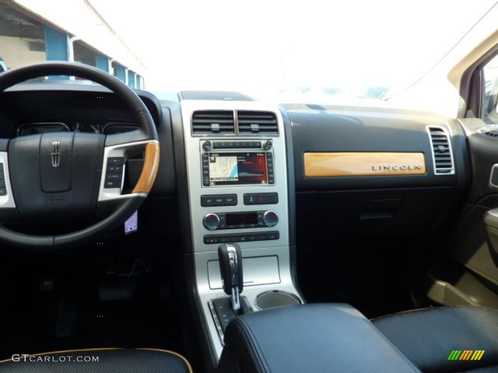 2010 Lincoln MKX FWD Charcoal Black Dashboard Photo #47255801