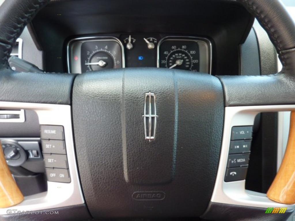 2010 Lincoln MKX FWD Controls Photo #47255870