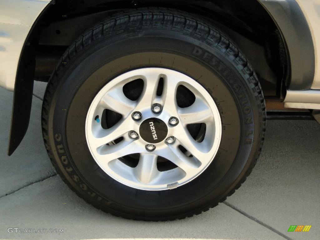 2004 Isuzu Rodeo S Wheel Photo #47257219