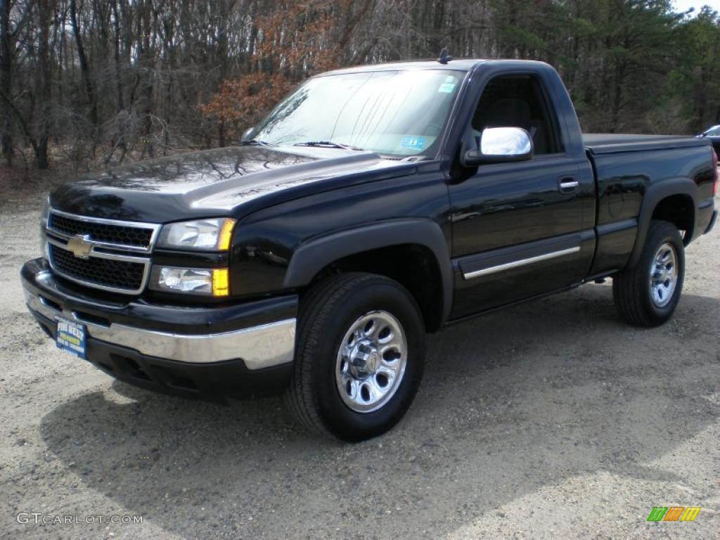 2006 Silverado 1500 LS Regular Cab - Black / Dark Charcoal photo #1