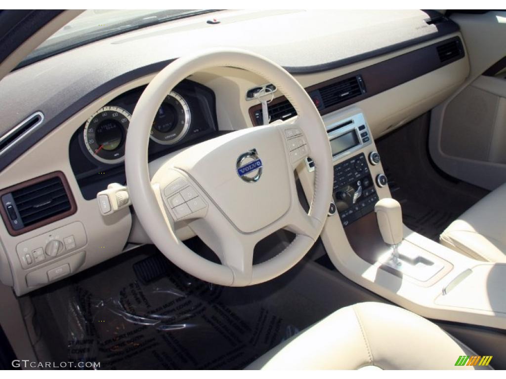 Sandstone Interior 2010 Volvo XC70 3.2 AWD Photo #47260433