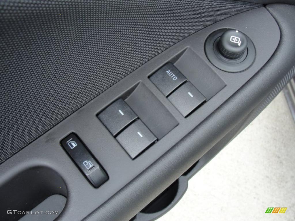 2011 Fusion SE - Sterling Grey Metallic / Charcoal Black photo #23