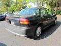 1995 Black Sapphire Metallic Saturn S Series SL Sedan  photo #2