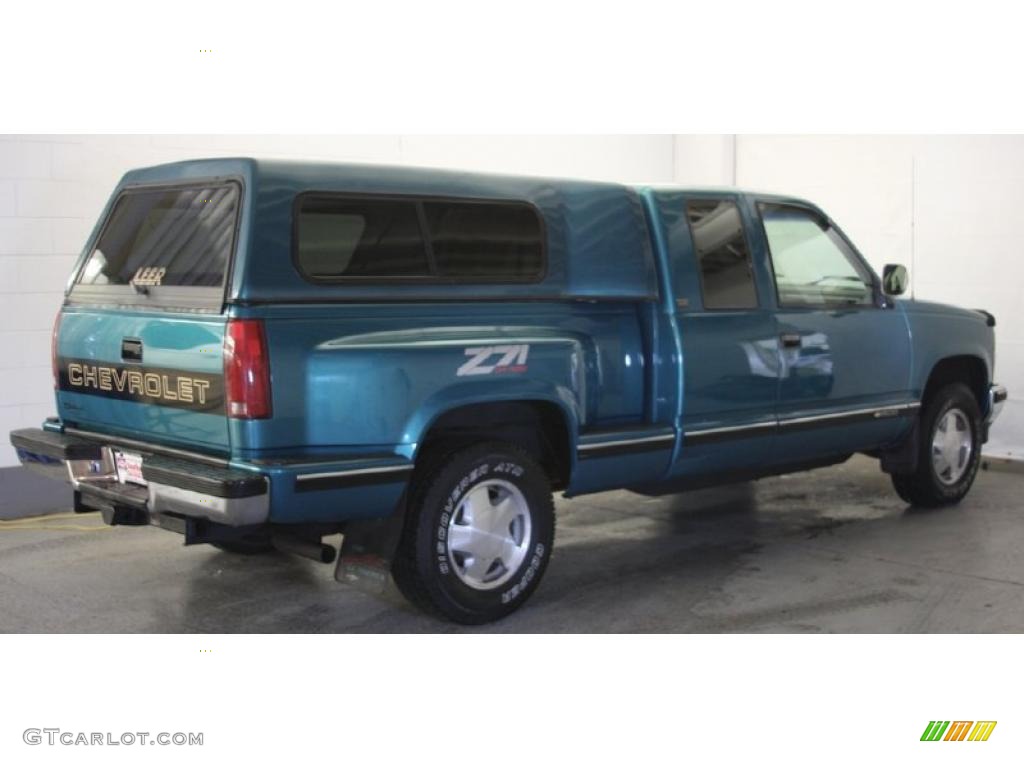 1994 C/K K1500 Z71 Extended Cab 4x4 - Light Quasar Blue Metallic / Gray photo #2