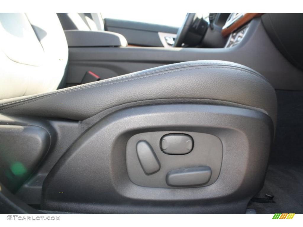 2010 Jaguar XF Premium Sport Sedan Controls Photo #47261162