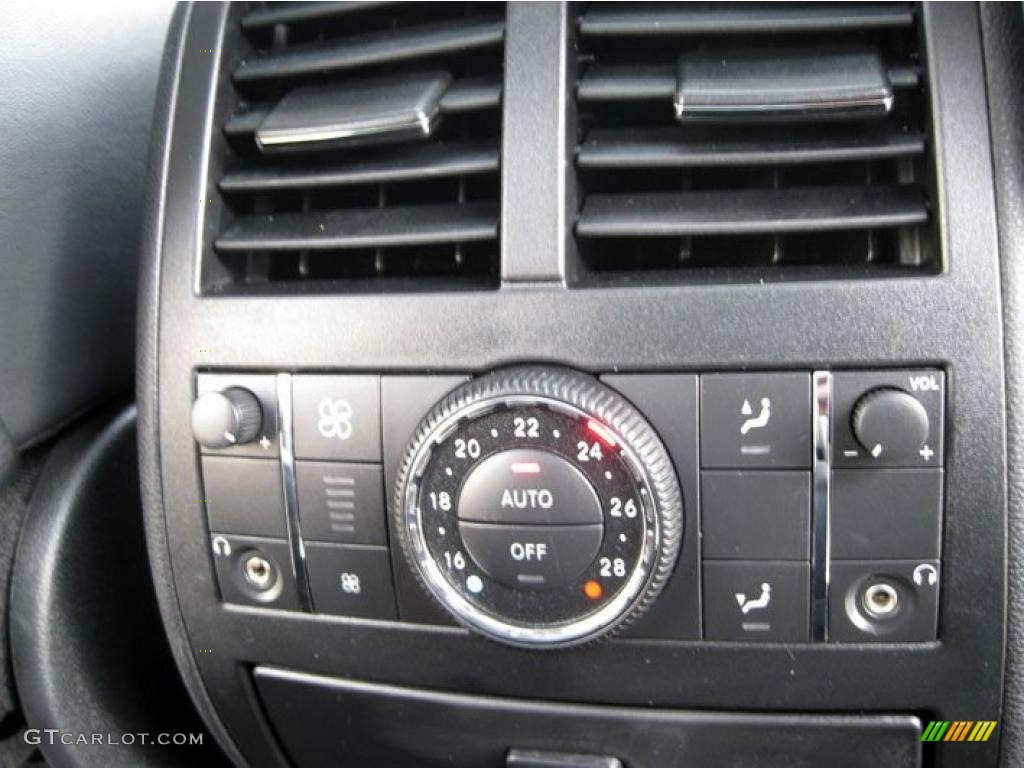 2007 Mercedes-Benz GL 450 Controls Photo #47261915
