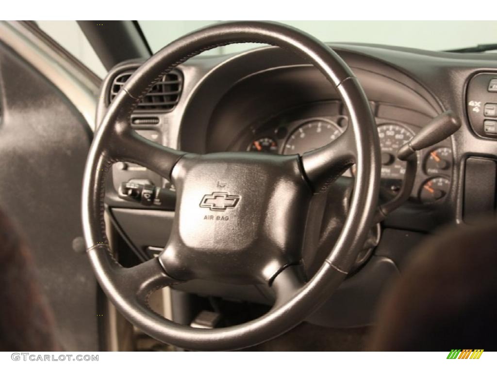 2002 Chevrolet S10 LS Crew Cab 4x4 Steering Wheel Photos